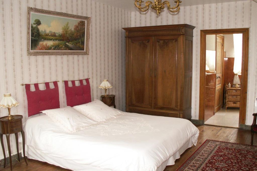 Chateau De La Court D'Aron Saint-Cyr-en-Talmondais 部屋 写真